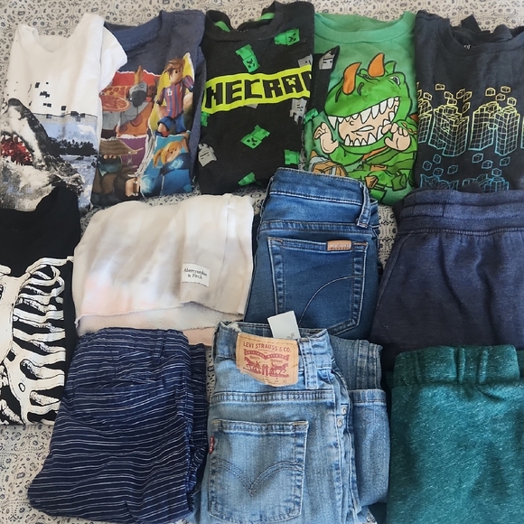 Boys Casual Clothes Lot Size 7/8